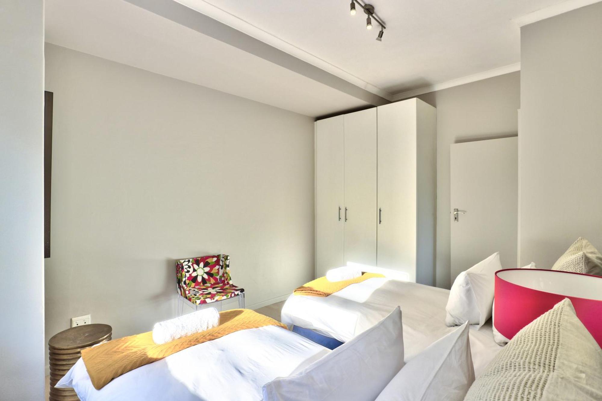 Avenue One Apartment