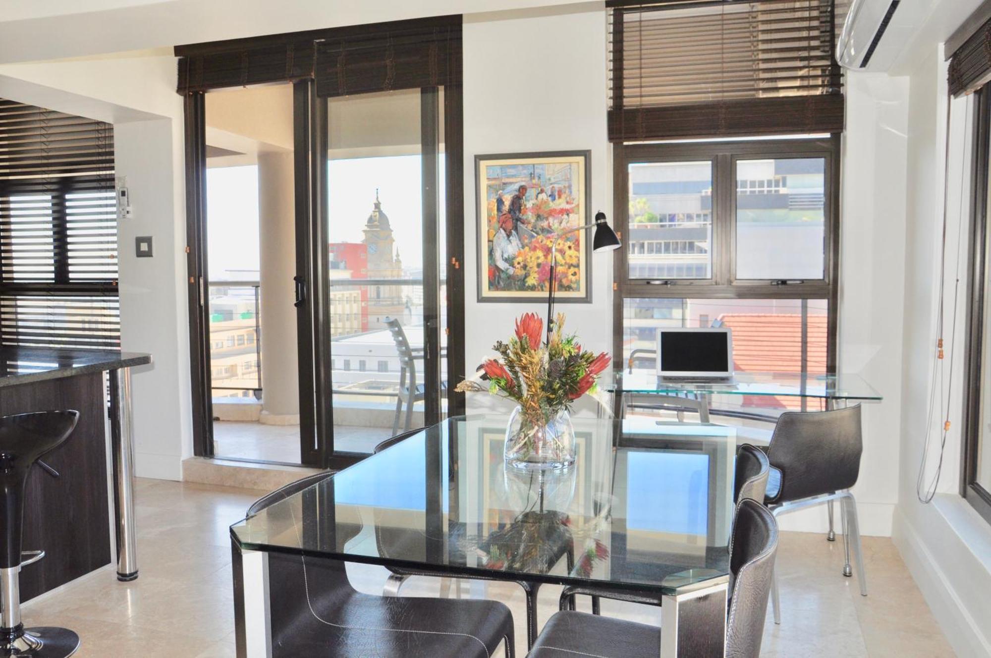Avenue One Apartment *